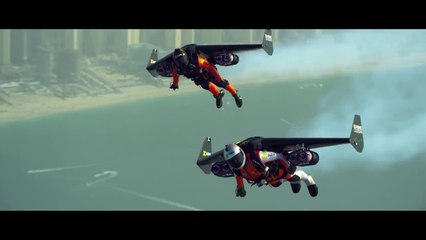 Dubaï : Quand "Jetman" vole au-dessus de la cité des rêves