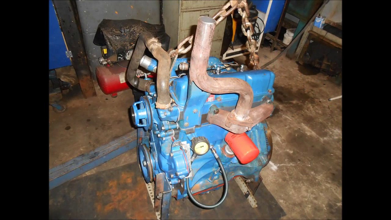 Montando Motor do Trator Ford 4610