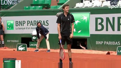 Mahut-Simon (1-2) : Les chips font trop de bruit