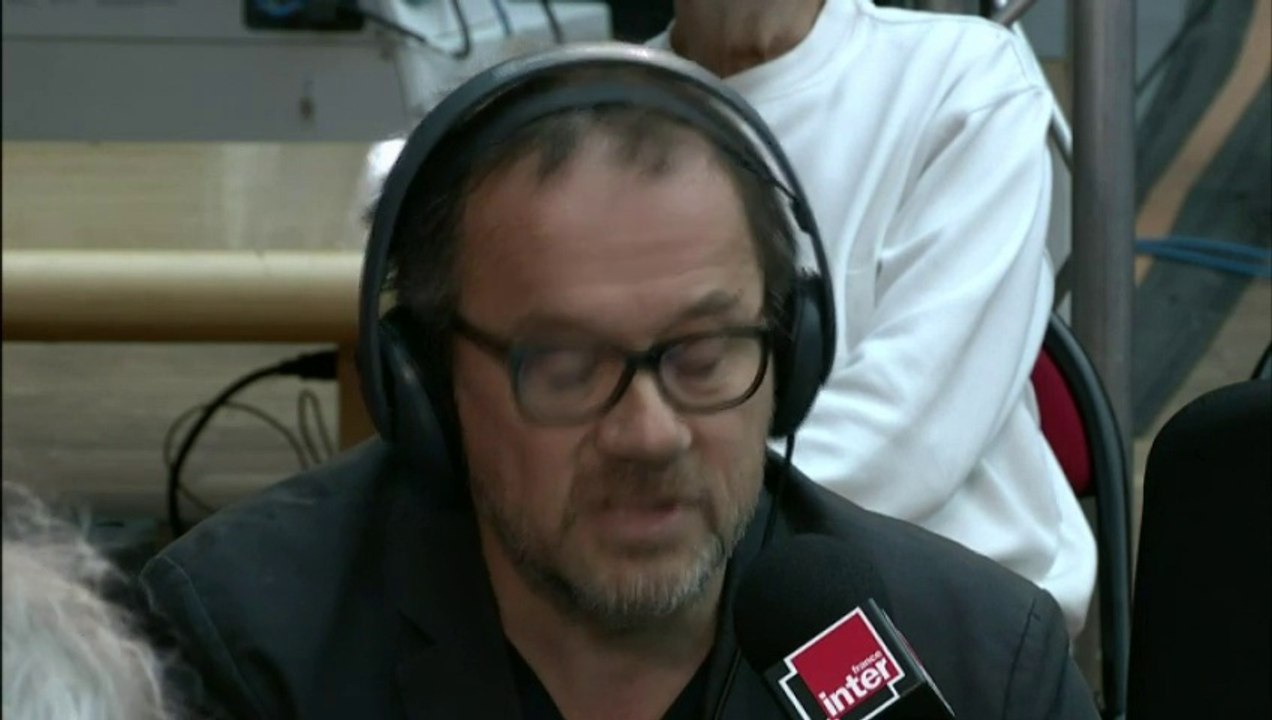 L'édito politique : "Les primaires internes aux partis pour renouveler le débat ?"