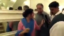 Journalists Insulting Pervaiz Rasheed For Action Against Bol TV