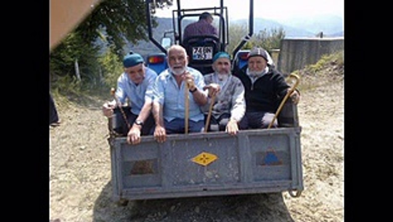 [Müslüm Gürses]  Biz Babadan Böyle Gördük