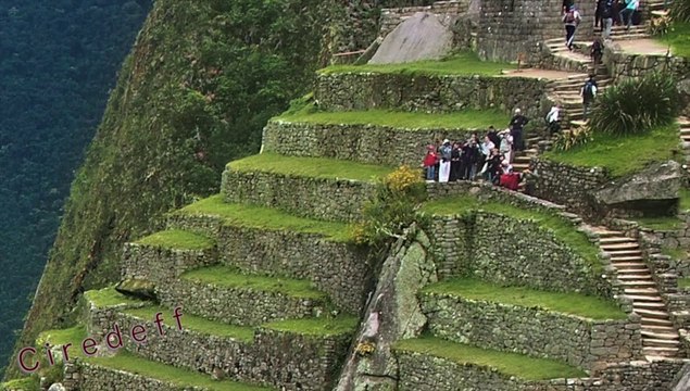 2/2 Tourisme au Pérou Visiter Machu Picchu Tourism in Peru Visit Machu Picchu Tourismus in Peru Besuchen Sie Machu Picchu Turismo in Perù Visitare Machu Picchu Turismo en Perú Visitar Machupicchu