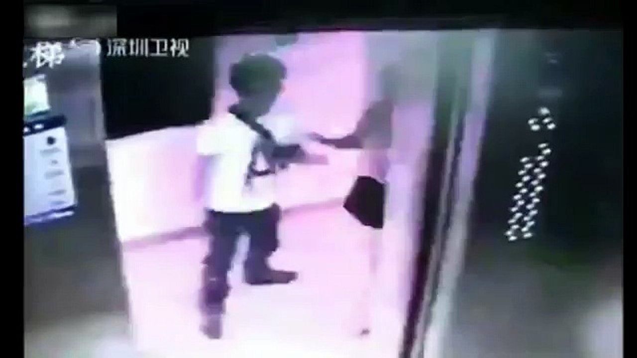 WATCH: Chinese Woman Falls Into Elevator Shaft After Fighting With Boyfriend | Girl Rescued, China