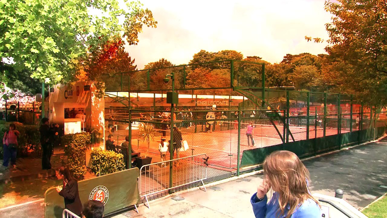 TENNIS CLUB