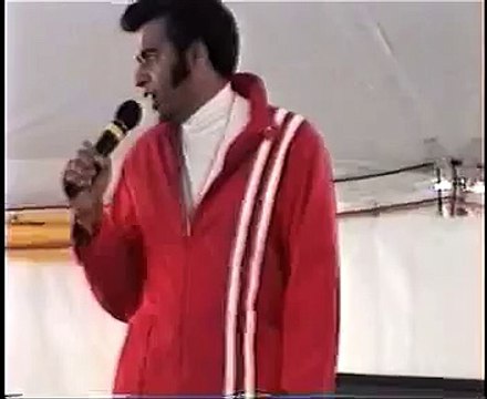 Robert Pooran sings 'Don't Cry Daddy' Elvis Week 2006