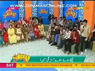 A Boy In Audience Proposed Neelam Muneer In Live Show