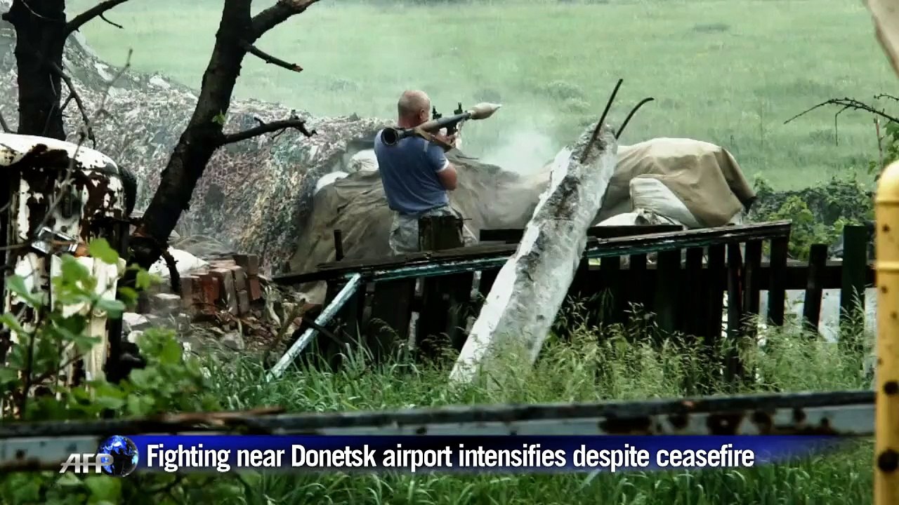 Fighting in village near Donetsk intensifies despite ceasefire