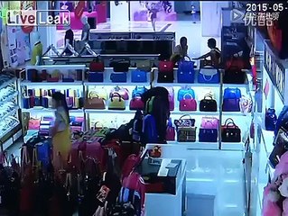 Shocking Baby Fall Video in Shopping Mall
