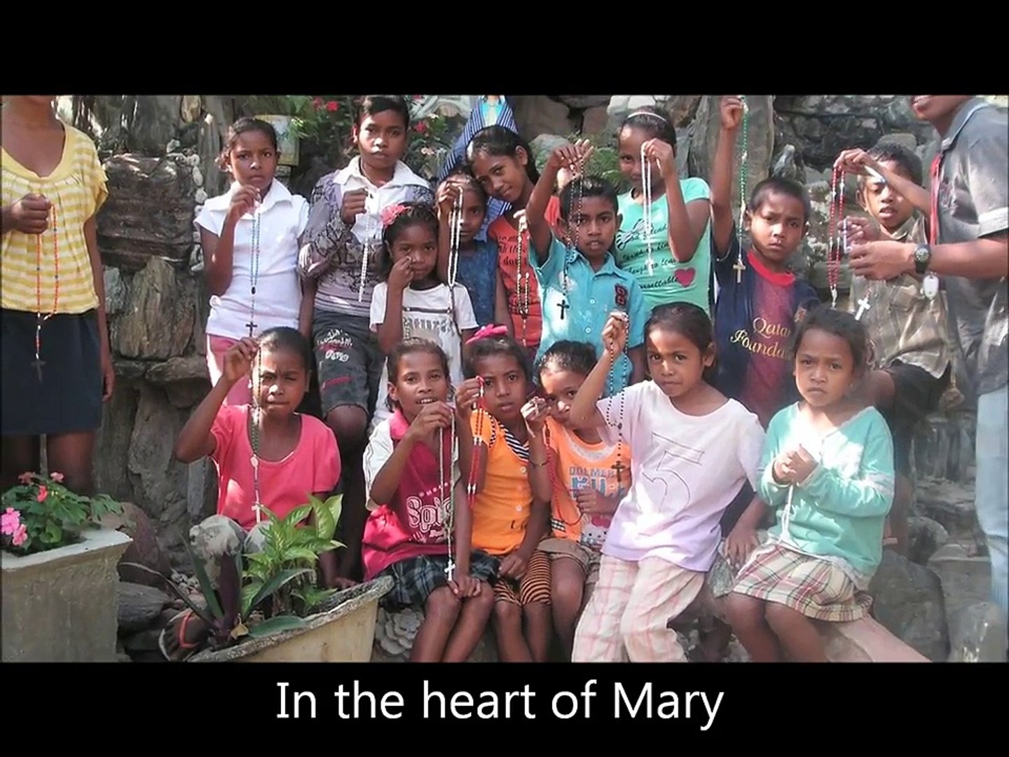 Rosary Children Song - Video with lyrics (with children in Connecticut, USA)