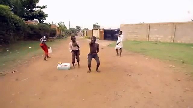 Ghetto Kids Dancing Eddy Kenzo's Sitya Loss Uganda music