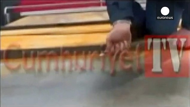 صور شحنات أسلحة تركية إلى المعارضة السورية وأنقرة تصف التقرير بالخيانة