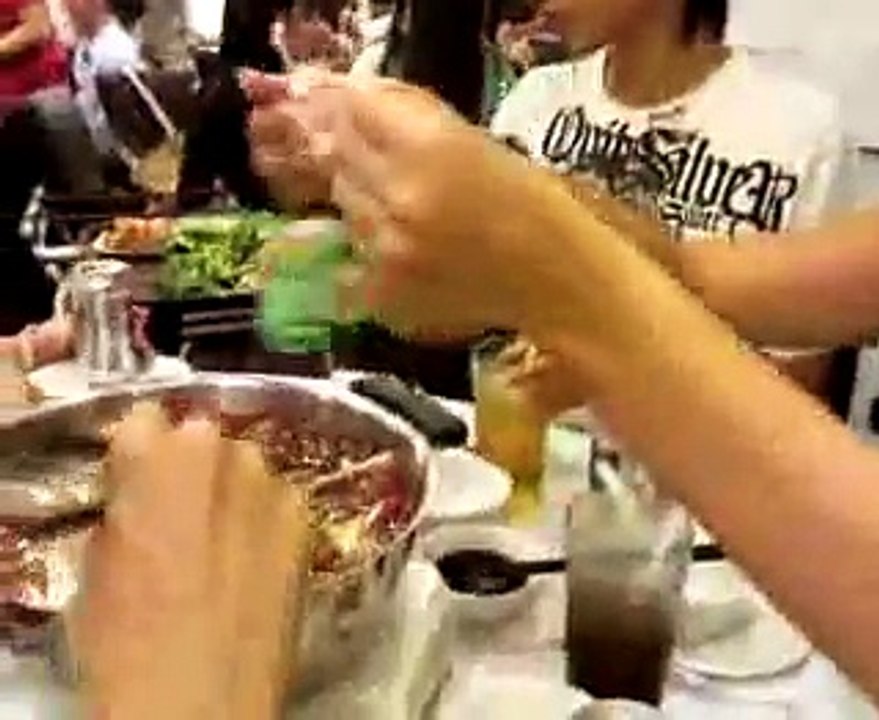 Dump the Food into the Steamboat