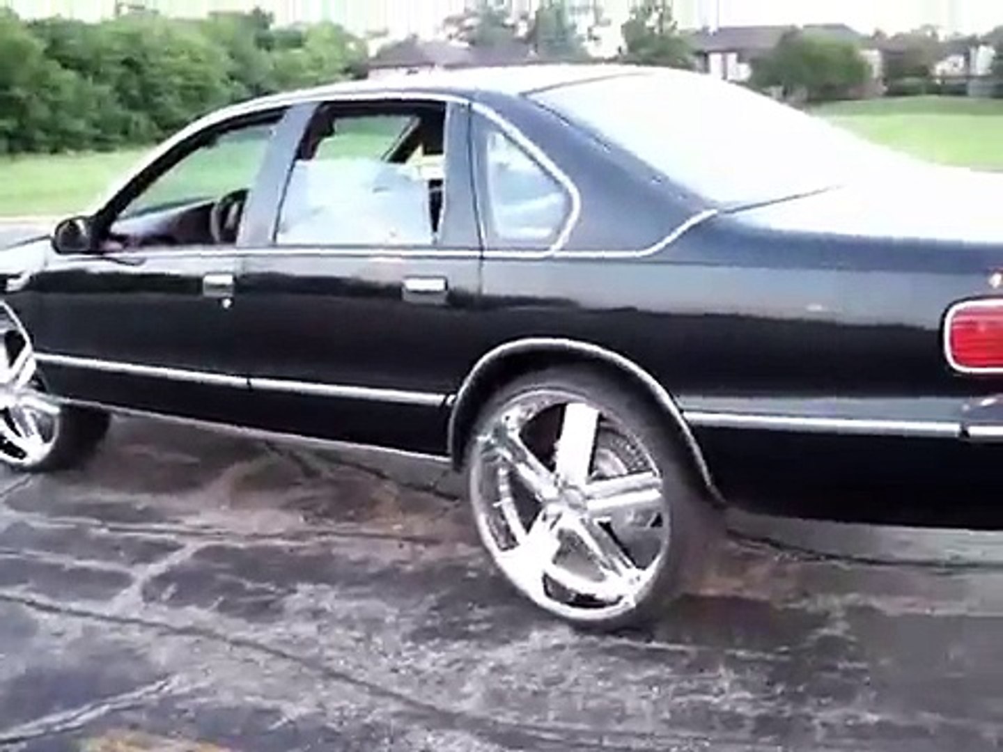 How to put 24s, 26s+ on your Chevy Caprice Bubble Detroit - video  Dailymotion
