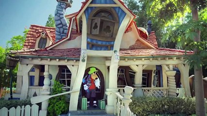 Goofy Visits Disneyland in The Art of Vacationing