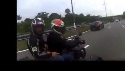 Tentative de vol de moto sur l'autoroute