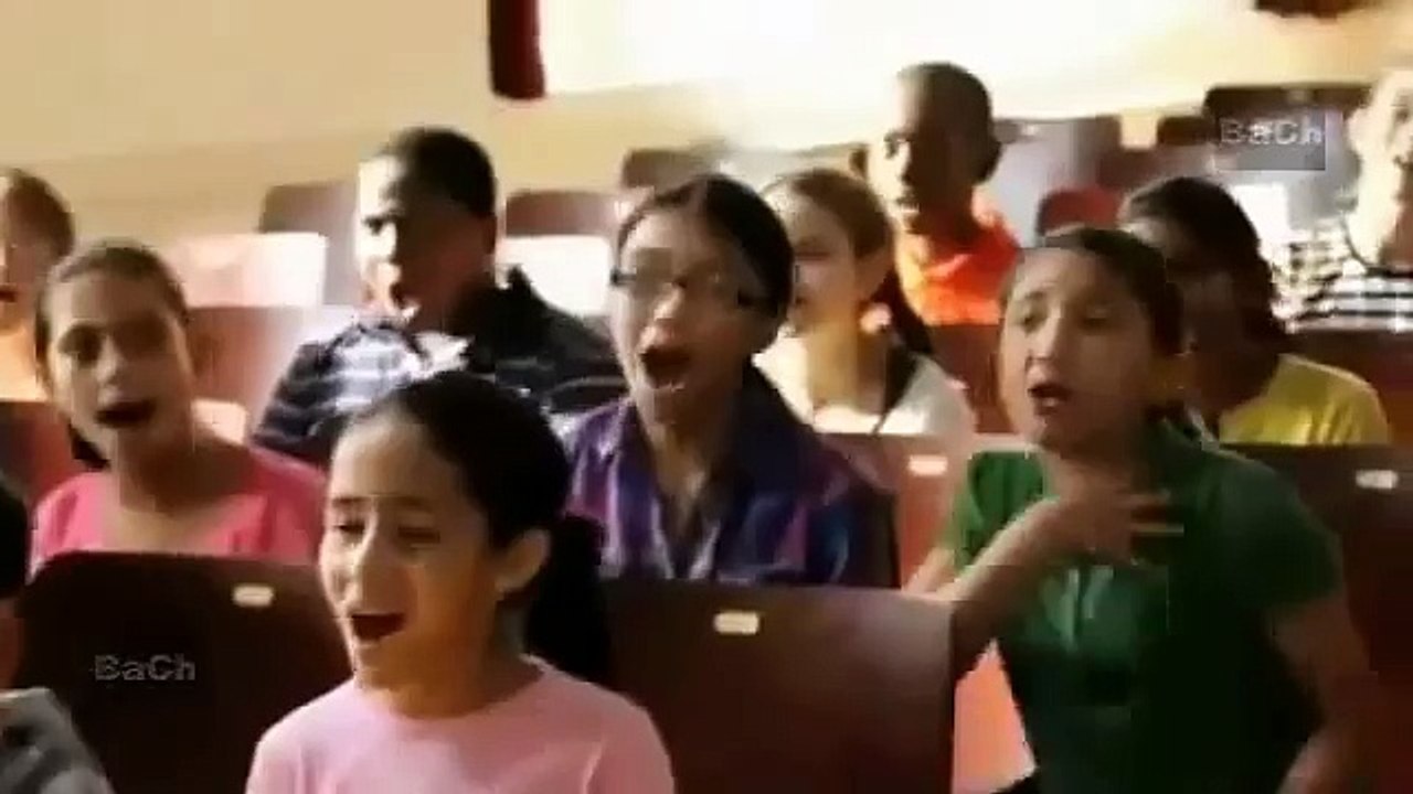 Razones para creer en un mundo mejor.... COMERCIAL Y ANTICOMERCIAL DE COCA - COLA