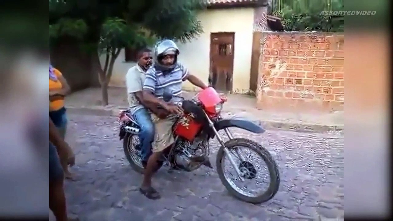 Videos Engraçados do Whatsapp 2015 | Tombos de motos