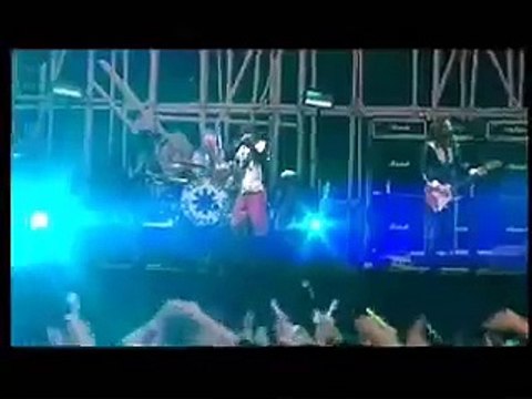 Red Hot Chili Peppers - Scar Tissue