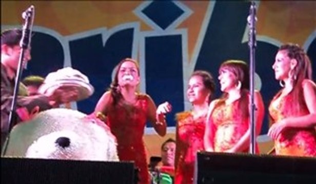 TORTAZO EN LA CARA DE LESLY AGUILA DE CORAZON SERRANO