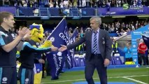 Entrega del Trofeo de Campeón de la Barclays Premier League 2014/15 al Chelsea