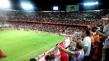 Himno del Sevilla FC ante el Feyenoord
