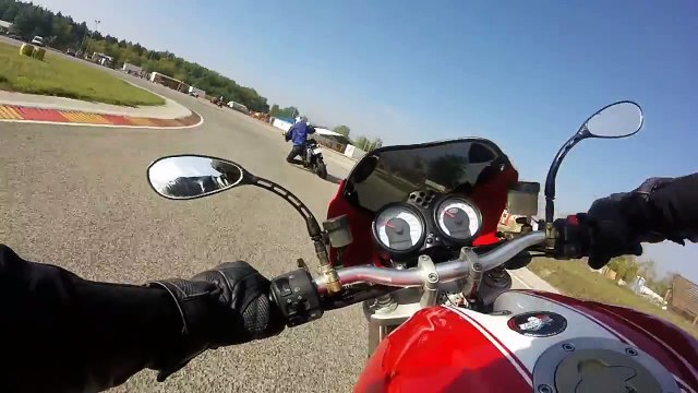 Ducati Monster S4R and Kawasaki ZX9R having fun on Kakucs ring - 2014