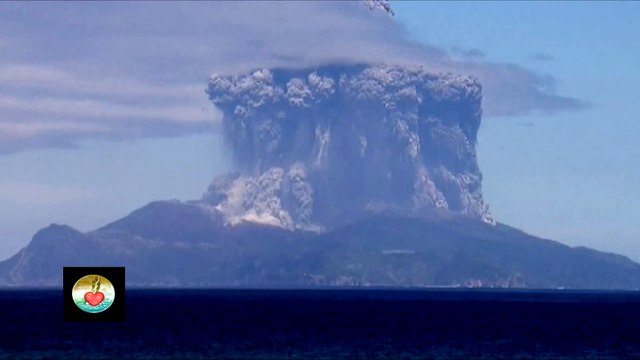Eruption volcanique impressionnante au japon - Volcan du mont Shindake