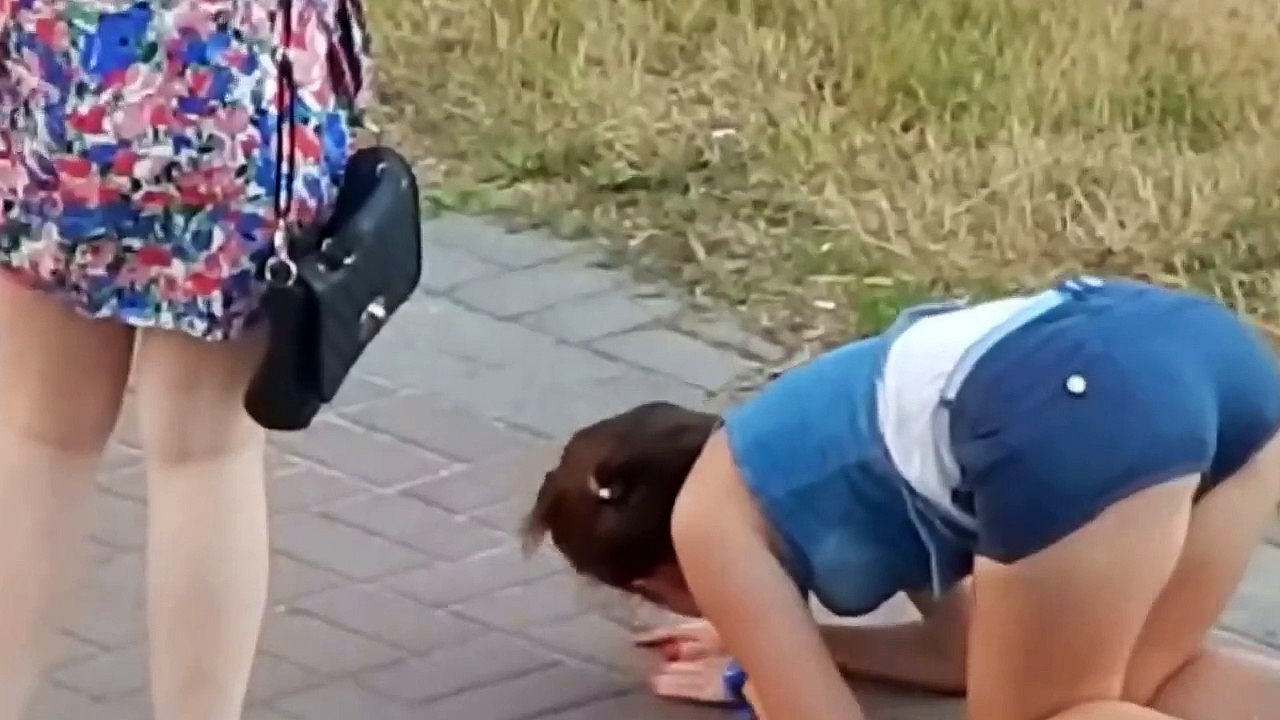 This russian girl took too much drugs.... Completely high