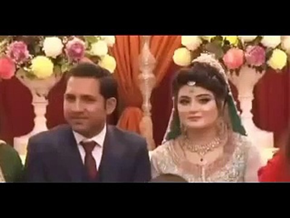 Beautiful couple -#_ beautiful couple Pakistani Cricketer Sarfraz Ahmed Valima