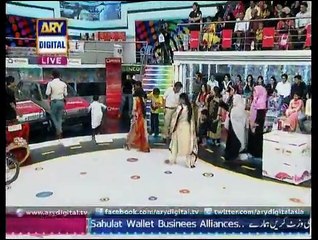The guests won Q-Mobile car in 'Jeeto Pakistan' 29th May 2015