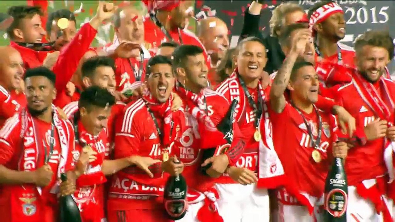 Ex-Hamburger bringt Benfica-Double