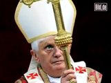 Papst Benedikt XVI leugnet den Holocaust