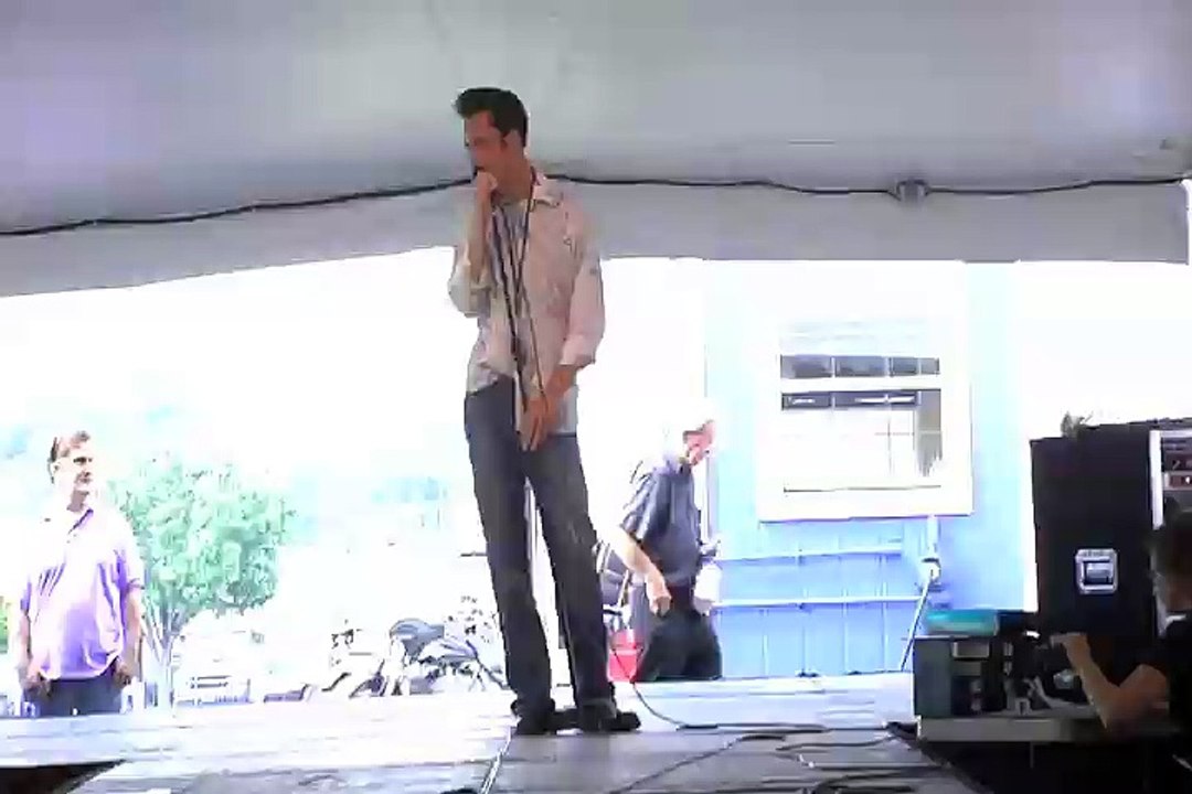 Matt Joyce sings 'Trouble' Elvis Week 2011