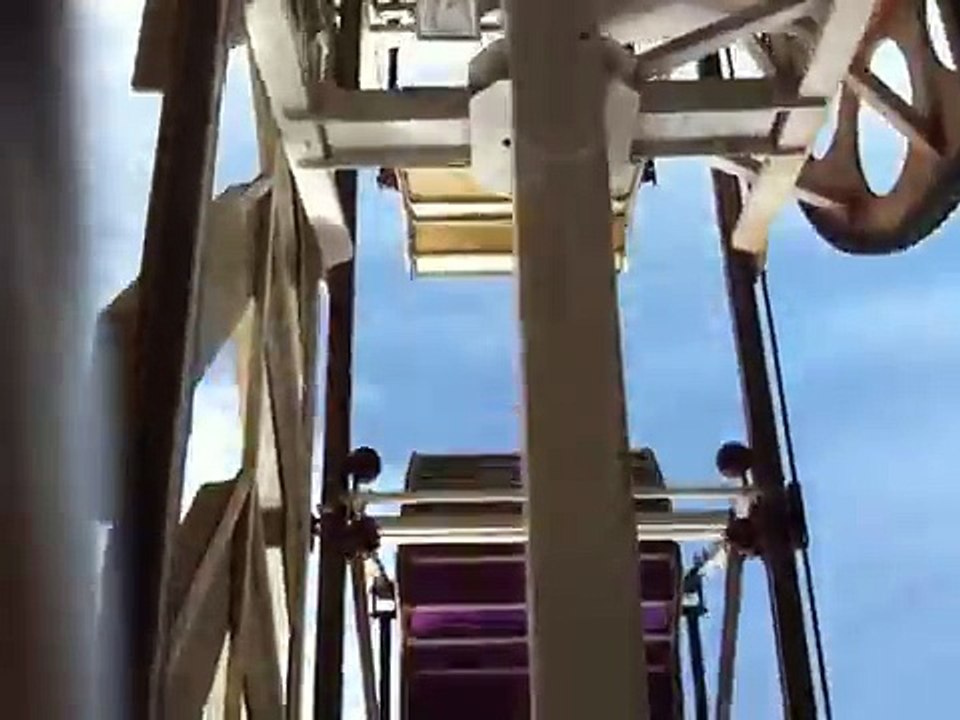 Zipper ride