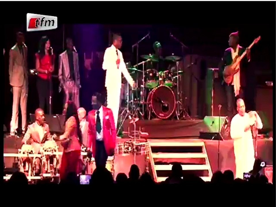 Youssou Ndour Khalé bii live 2015