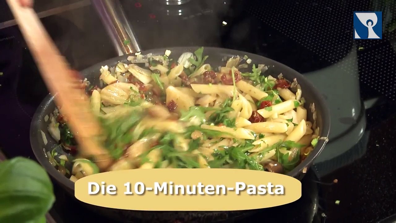 Sarah Wiener kocht die 10-Minuten-Pasta
