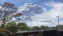 Redes sociales se inundaron con imágenes del Volcán Turrialba