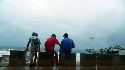 Coldplay - Moving to Mars (Music Video)