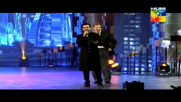 Saba Qamar Cried When She Recived Best Female Actress Award At Hum Tv Awards