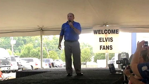 Danny McCorkle sings Elvis medley Elvis Week 2009