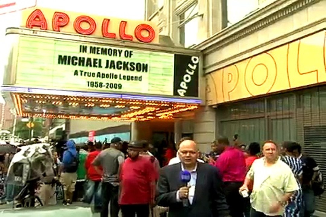Micheal Jackson fans at Apollo Theatre in Harlem, New York aired on SAMAA TV 6-26-2009