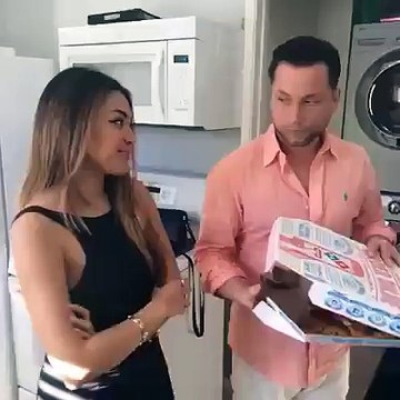 How you eat around boys vs how you eat by your?syndication=228326