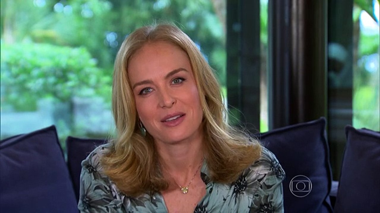 Angélica agradece pelo carinho e deixa recadinho especial no Estrelas