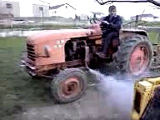 tracteur renault n71 ki demarre