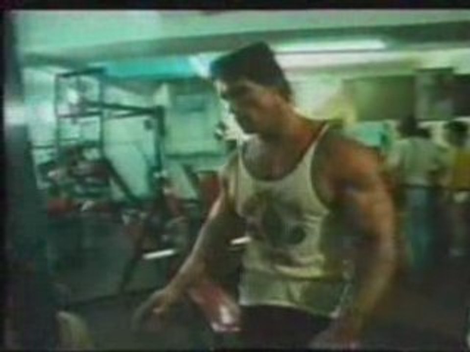 Arnold comeback 1/4