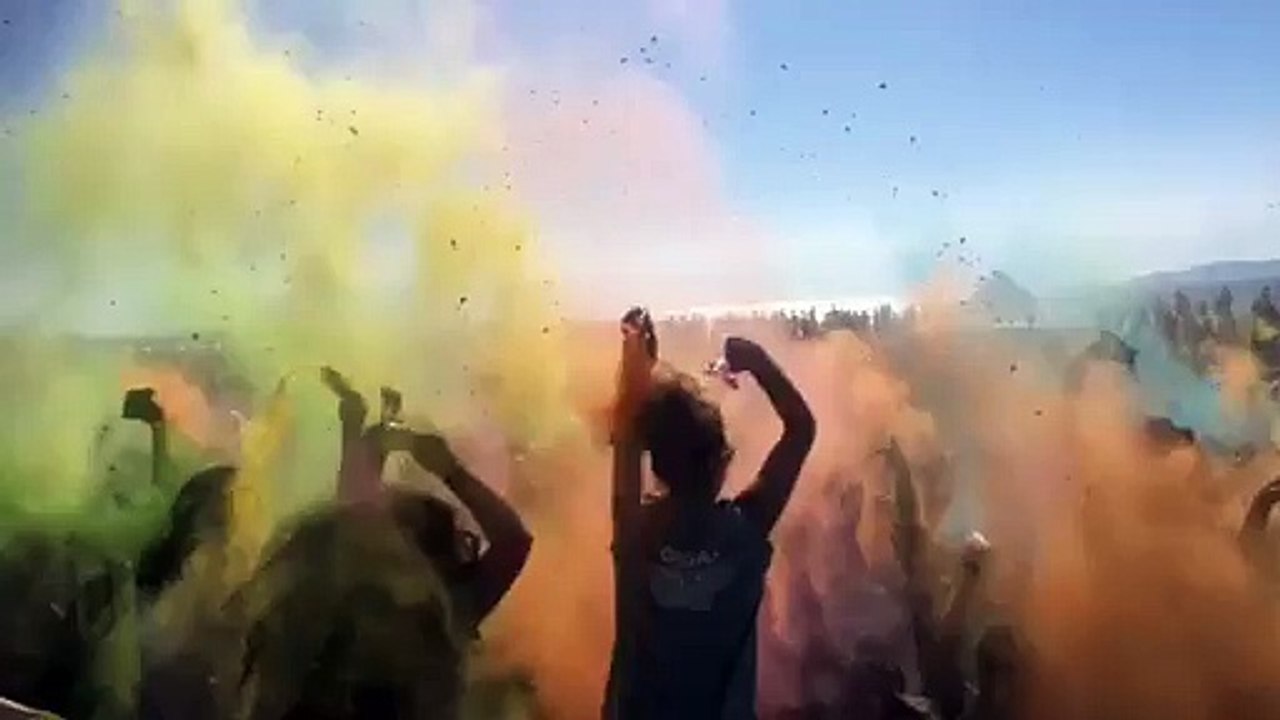 Les couleurs de la Holi Open Color envahissent l'Escale Borély