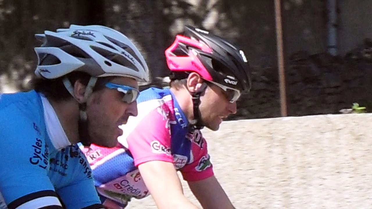 video course sur route ste christine 2015