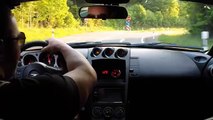 Invité surprise pendant une course Nissan 350Z vs Porsche 991