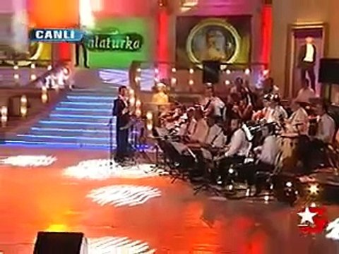 haktan şarkıyla dalga geçiyor